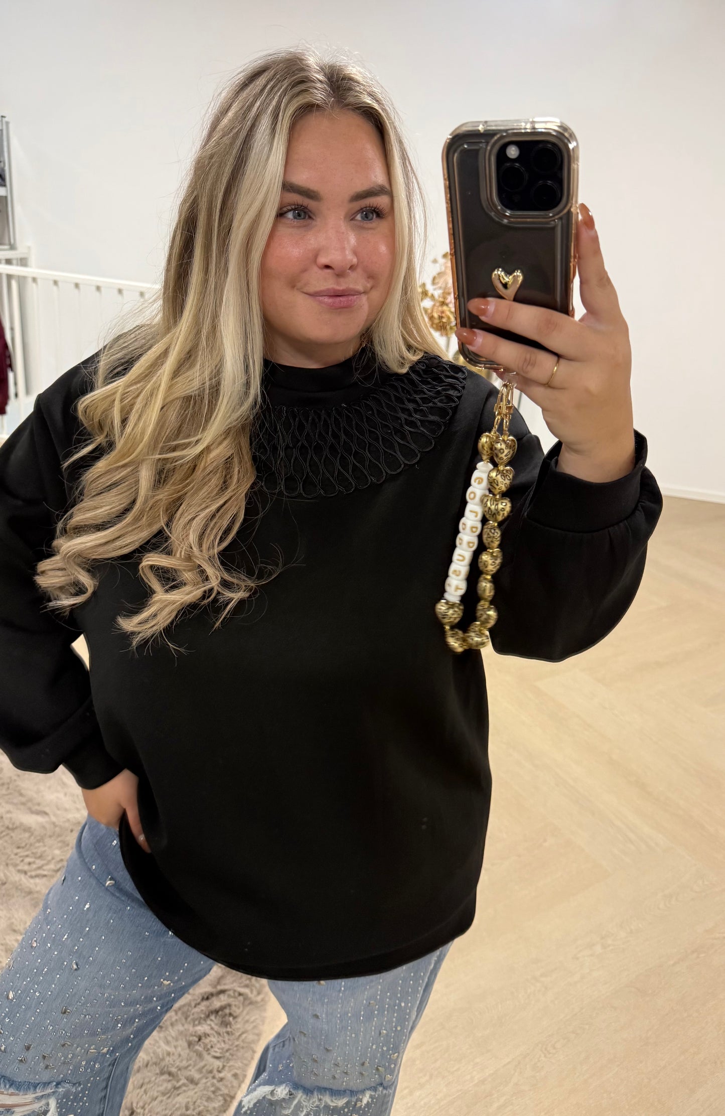 Trui Broderiehals Zwart