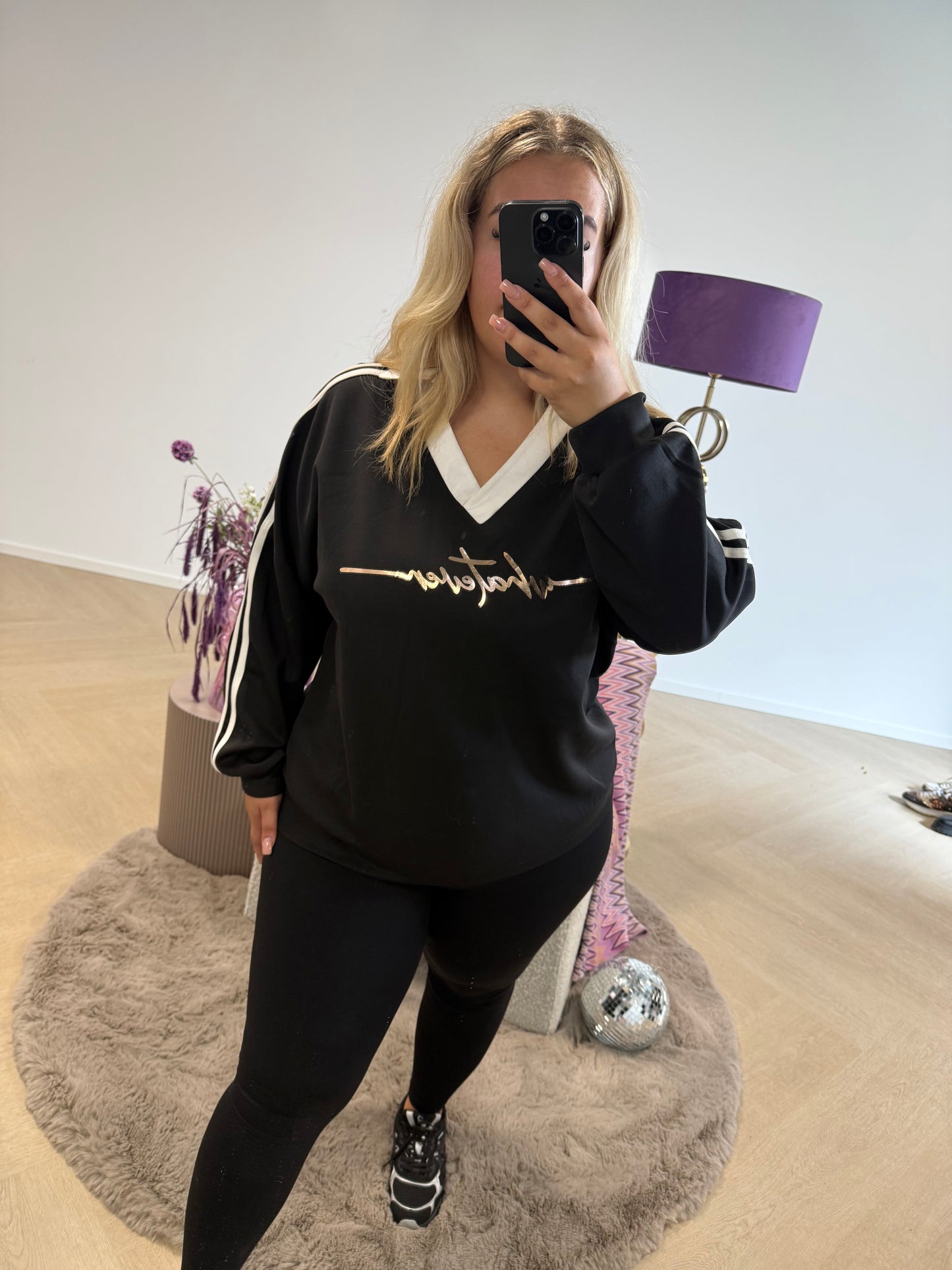 Whatever Sweater Zwart