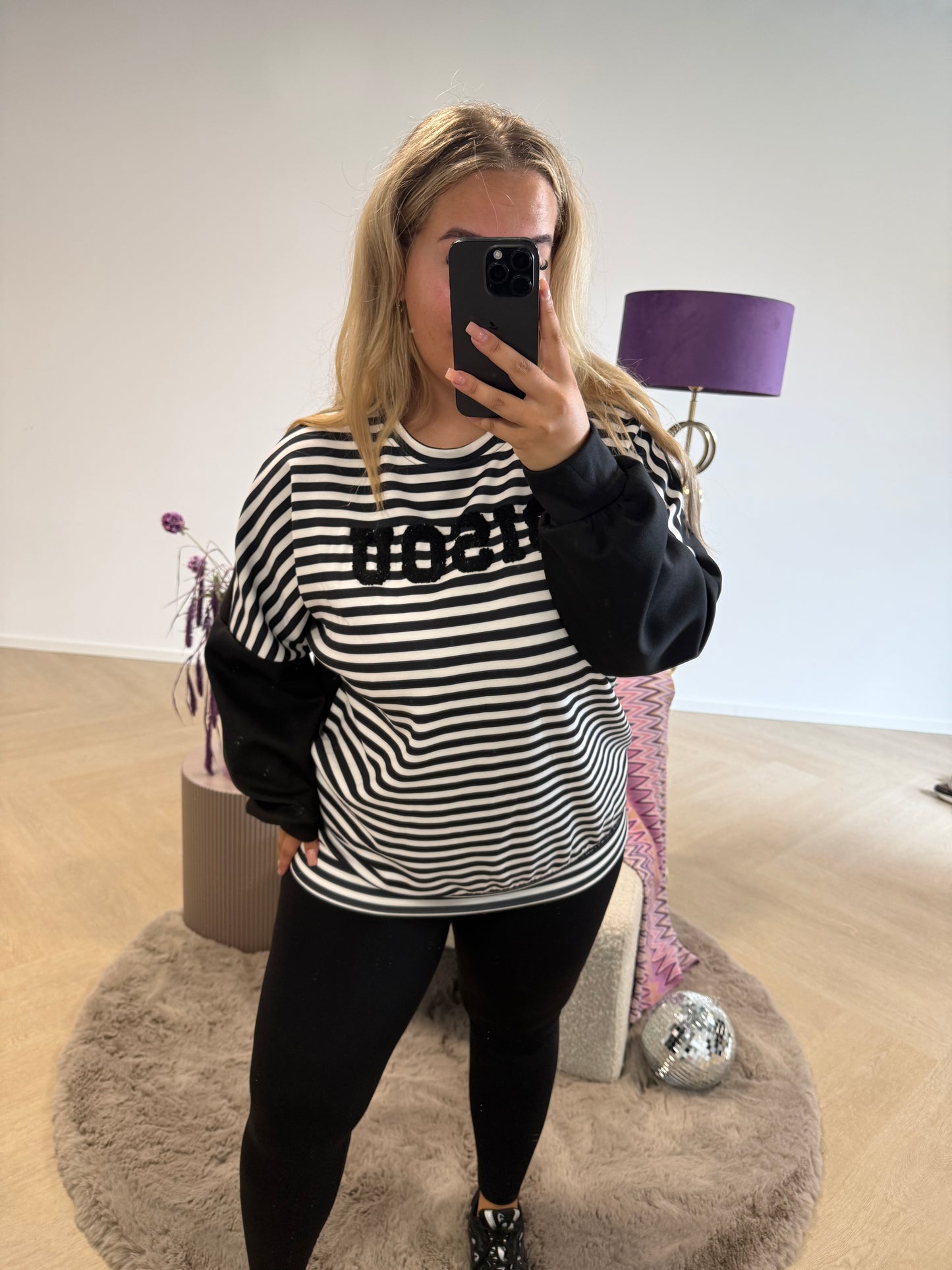 Sweater Bisou Zwart