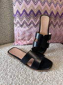 H Slippers Zwart